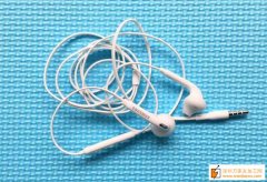 我司有如图三星S6高仿耳机的货外发