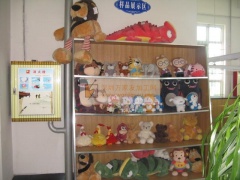 大型工厂接玩具.电子产品.包包.手提袋.包装盒.等加工