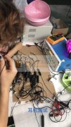 各种电子产品，焊锡，打螺丝 