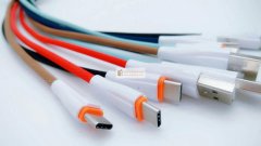 承接数据线、PCB板，焊接注塑加工