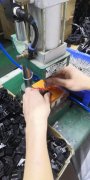 简单贴标签，装弹簧手工外发，量大 可以长期做