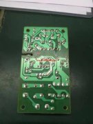 电源板外发，一款长脚作业，有铅的3万 另一款长脚作业，有铅的