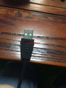 寻找这个USB连接器A公带卡钩的产品，每月10万个