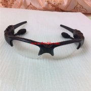 寻这款耳机带眼镜的 每天需要5000