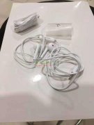 寻找这两个款耳机