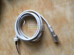 采购，此款数据线，一个月三万条