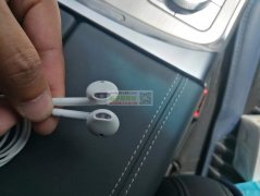 寻找图片这款耳机厂家，有的老板请联系