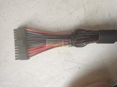 大量端子线穿胶壳手工外发。​招打端子人员