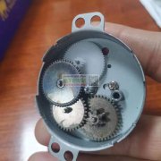 求购100万套齿轮，有的请联系我