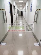 龙岗坪地无尘车间出租，有几简办公室