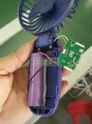 本公司承接各种电子产品加工，组装，焊锡，打螺丝，手工活等等，