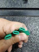 谁家有这个绿色的连接器请联系我，2KK用