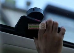 这款车载无线充哪位老板有私聊，急要1000PCS