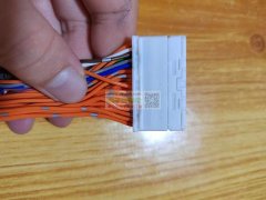 有做这两款连接器的联系我，急购，有量！