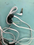 如图三款耳机，数量各5000套，谁家能做的联系一下!