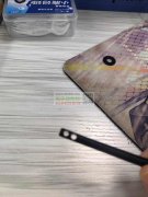 8.8级的螺栓上面打两个孔外发加工，​要求处理干净毛刺！