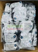 如图耳机各需2000套！