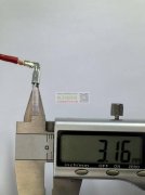 如图产品月用量600000只，对插0.8的。压1.5的线！