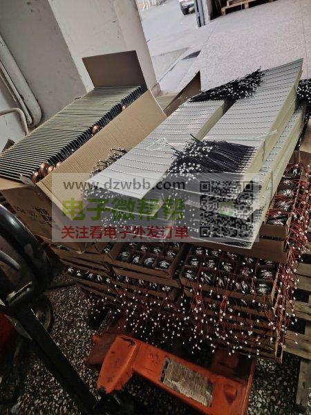 承接各类电子焊锡加工,质量保证,效率高。 承接各类电子焊锡加工,质量保证,效率高。