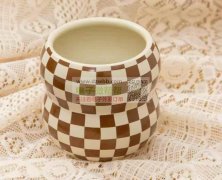 能定制陶瓷的厂家联系我,有单！