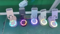 各采购10000台，现金交易！