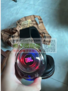 如图两款产品，各需50000台，现金结算！